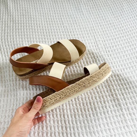 UNIONBAY Women's  Jaklin Flat Platform Sandals Natural Coloring Size 6 - Picture 2 of 8